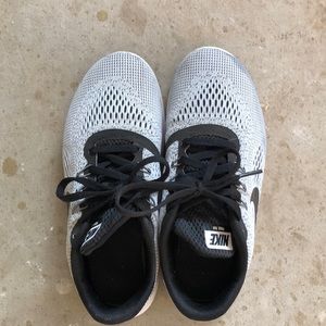 Nike Free Run RN Shows Youth Kids Size 3.5, Womens 4.5